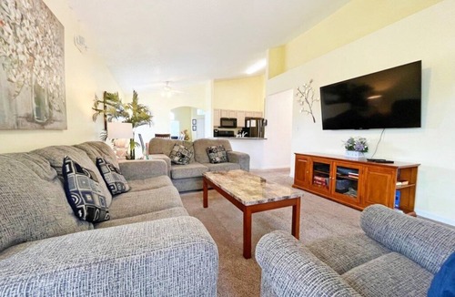 Westridge House | Bright vacation home with private pool and new kitchen in gated community 20 mins to Disney