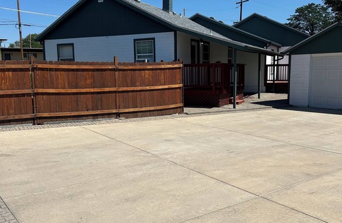 Arvada House | Brilliant 4-bedroom house with AC in Arvada! Family and Pet friendly,