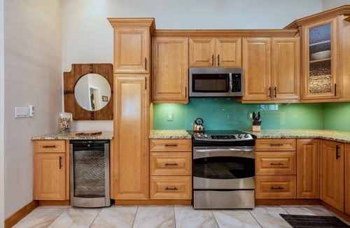Uptown - Upper Duval House | *CASA AMARILLA* Old Town Cottage & Pool + Last Key White Glove Service.