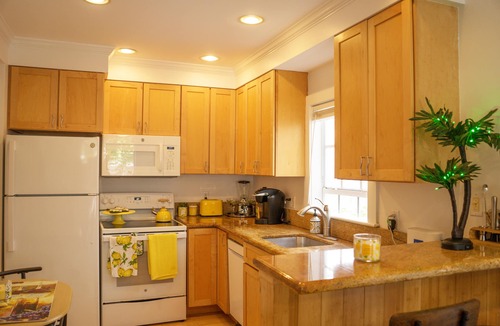 Old Town House | Casa Louisa -Beautiful 2 Bedroom in Old Town - Right off Duval/Great Front Porch