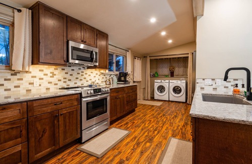 Cripple Creek House | Central A/C! 2 Homes | Hot Tub | Game Room | MTN Views