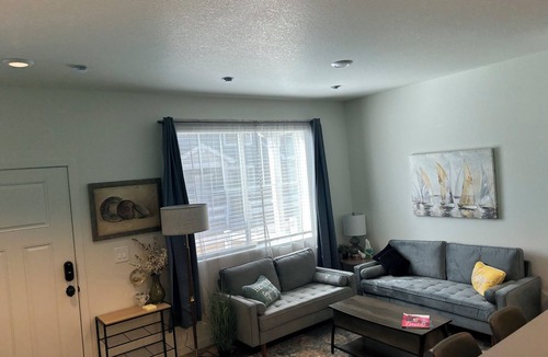 Johnstown House | Charming 2-bedroom townhome only 53 min to Boulder for Sundance!