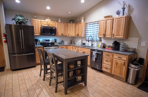 Bailey House | Charming 3-bedroom house with hot tub in Bailey, perfect for relaxing stays