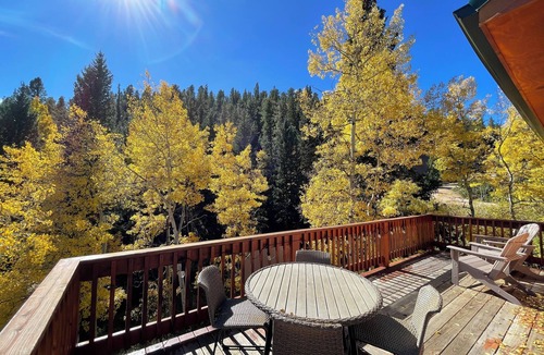 Bailey House | Charming 3-bedroom house with hot tub in Bailey, perfect for relaxing stays