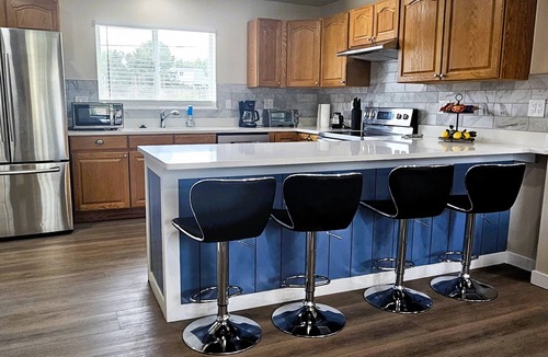 Jewell Heights - Hoffman Heights House | Charming 3BR home with AC near Aurora medical campus, parks & hospitals
