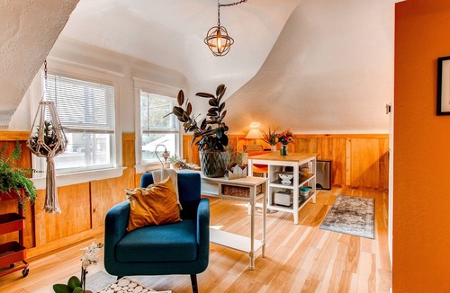 Capitol Hill House | Charming Carriage House in Capital Hill