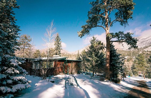 Cascade-Chipita Park Apartment | Charming Private Mountain Haven with Hot Tub; Eco-Friendly!