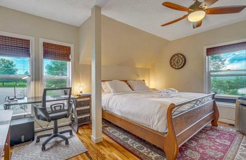 West Colorado Springs House | Charming Victorian Haven Near Garden of the Gods