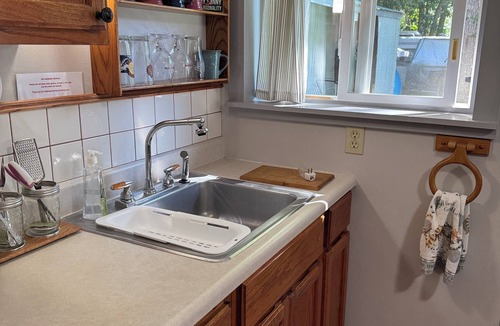 University Park Cottage | Charming Vintage Hideaway 2 Blks to CSU