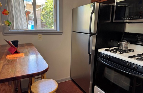 University Park Cottage | Charming Vintage Hideaway 2 Blks to CSU