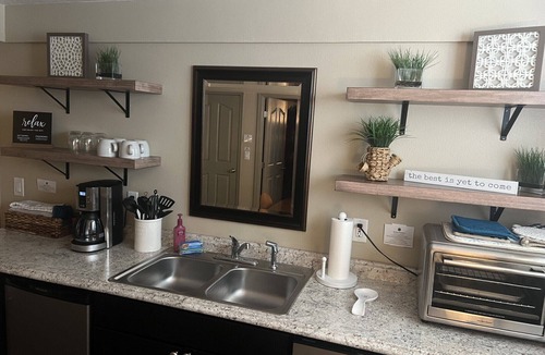 West Valley Apartment | Charming West Boise Guesthouse! Centrally located in the heart of Boise!