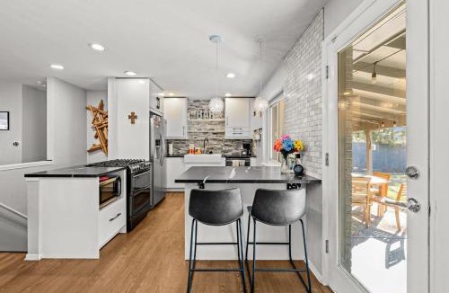 Washington Virginia Vale House | Cherry Creek Jasmine Retreat in Denver CO
