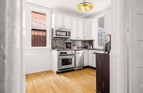 Cheesman Park House | Chic Victorian Manor | Sleeps 12 | Congress Park
