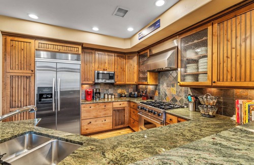 Steamboat Springs House | Cimarron #14 - walk to base, winter ski shuttle, private deck spa, Mountain views!