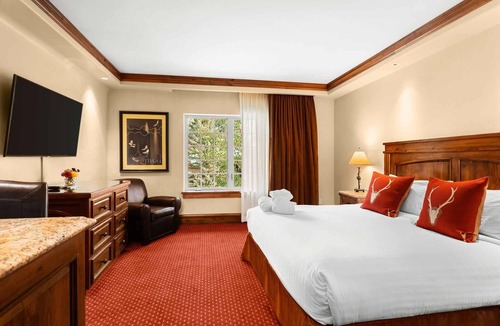Vail Hotel | Close to Gopher Hill Lift w/Hot Tub and Parking! Sweet Escape!