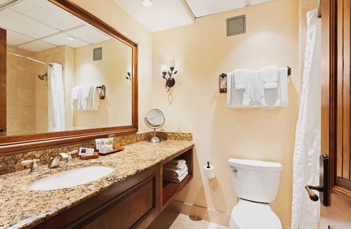 Vail Hotel | Close to Gopher Hill Lift w/Hot Tub and Parking! Sweet Escape!