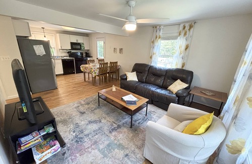 Peace Dale House | Close to URI and quaint downtown Wakefield. Fall dates just added.