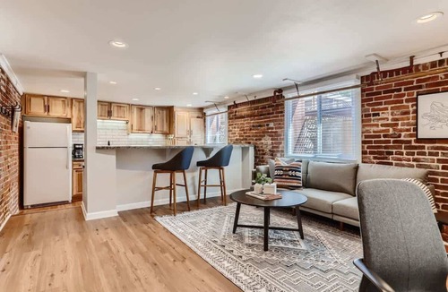 City Park Apartment | Cloud by Modern Midstay/1Block to City Park #C14