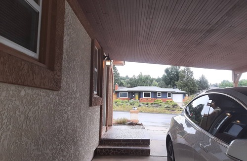 Pleasant Valley House | CO Springs,OCC, Tourist sites, Near ALL.Broadmoor,Downtown.Near GARDEN OF GODS