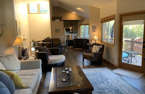 Shadow Mountain House | Colorado Mountain Living - Newly Remodeled!