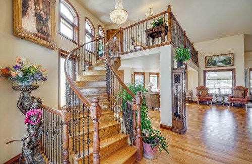 Mountain Shadows House | Colorado Springs Home ~ 4 Mi to Garden of the Gods