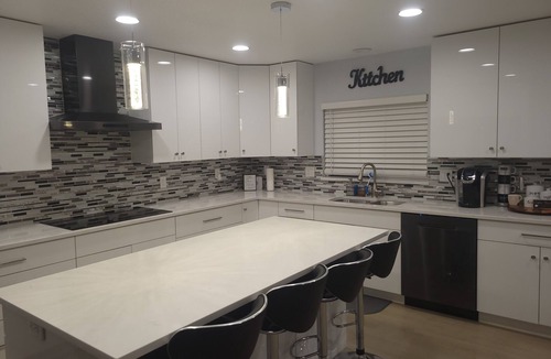 Dupont House | Come and enjoy this beautiful 3 -bedroom 2.5 bathroom