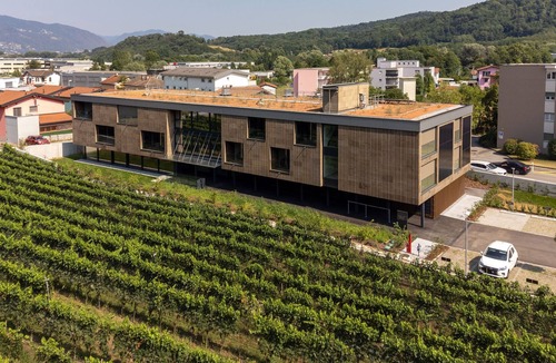 Stabio Apartment | Comfortable environment in a Modern, simple and stylish complex