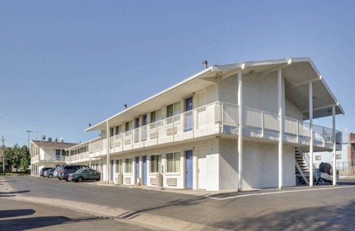 North Alameda Apartment | Comfortable stay with 2 Full Beds| NS