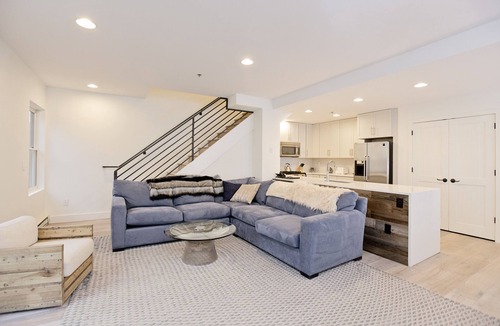Mountain Village Condo | Completely Renovated Modern 4-Bedroom - Most Beautiful Unit at Bear Creek Lodge