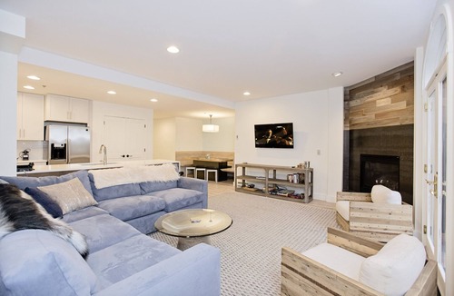 Mountain Village Condo | Completely Renovated Modern 4-Bedroom - Most Beautiful Unit at Bear Creek Lodge