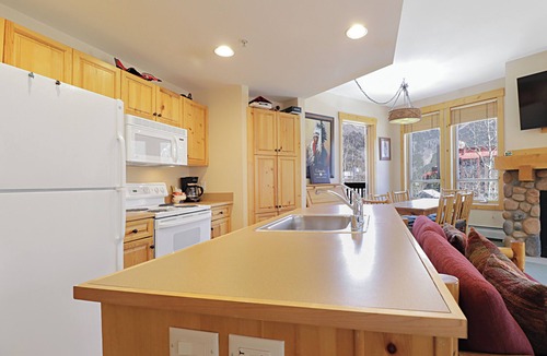 Copper Mountain Village Condo | Condo w/Outstanding Location, Outdoor Hot Tub, Short Walk to Lifts - TX314