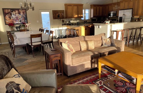 Morrison House | Contemporary Mtn. Home near Red Rocks and Denver with Gourmet Kitchen