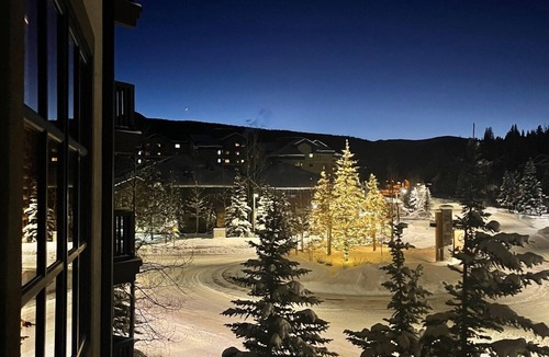 Copper Mountain Village Condo | Convenient Center Village 1 bedroom CONDO w hot tubs, internet & parking garage