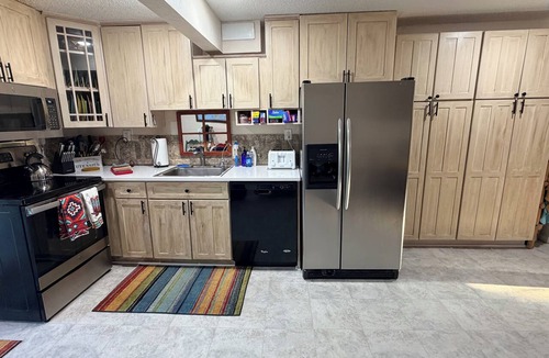 Centennial Apartment | Country Living for Grandparents, Travel Nurses and Execs!