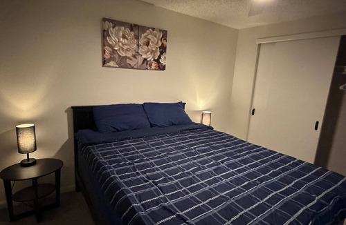 Speer Bed & Breakfast | Cozy 1-bedroom in fabulous Downtown Denver RiNo Art District.