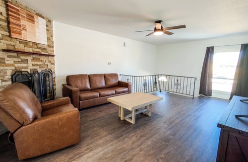 Pueblo West House | Cozy 2-bedroom townhome Pueblo West with Central Air