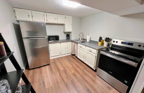 Harvey Park South Apartment | Cozy 2BR ~15 minutes to Red Rocks