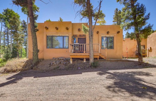 Amalia House | Cozy Amalia Cabin ~ 3 Mi to Endless Blue Resort