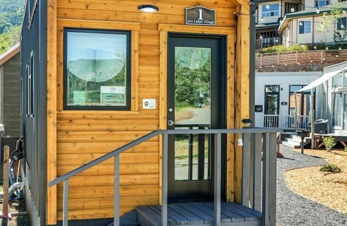 Mesa Cabin | Cozy and Rustic Tiny House Rental for Glamping in Colorado