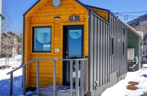 Mesa Cabin | Cozy and Rustic Tiny House Rental for Glamping in Colorado