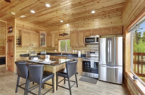 Indian Mountain Cabin | Cozy Cabin in Deer Valley with Spacious Deck and Grill!