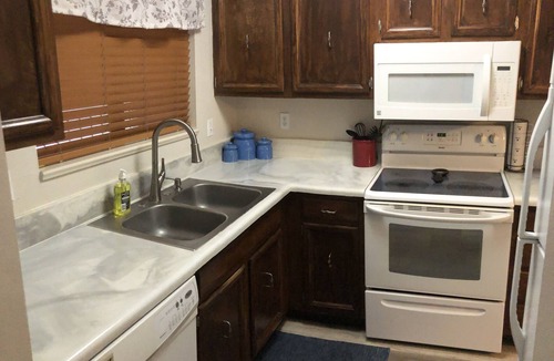 Grand Junction Condo | Cozy condo, walking distance to trails, shops, restaurants, fitness center.