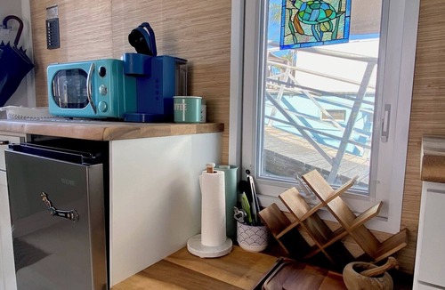 Key West Boat Rental | Cozy Modern Casa Azul Houseboat Experience & Scenic Views @ The Perry