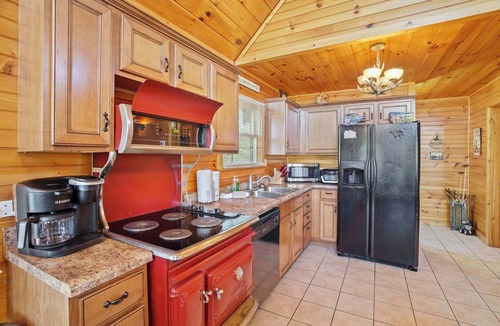 Hemlock Hills Cabin | Cozy Mountain Retreat with Private Hot Tub