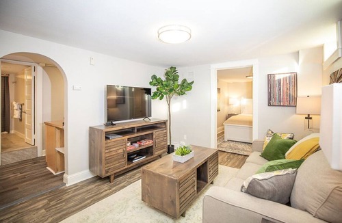 Greeley Apartment | Cozy Retreat | Walk to UNC | FREE Cruiser Bikes