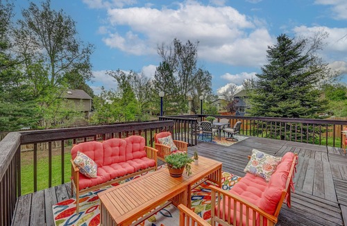 Centennial House | Cozy Retreat with Room to Roam - 3 Living Areas
