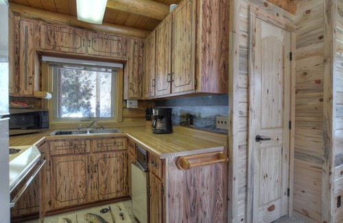 Rio Vista Estates House | Cozy Riverfront Cabin | 1,000 feet Rio Grande River Access | Ski Wolf Creek