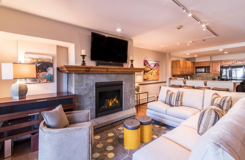 Beaver Creek Condo | CRBC-Best location! Ski In-Out, Steps to Ski School, Shops, Restaurants, Golf!
