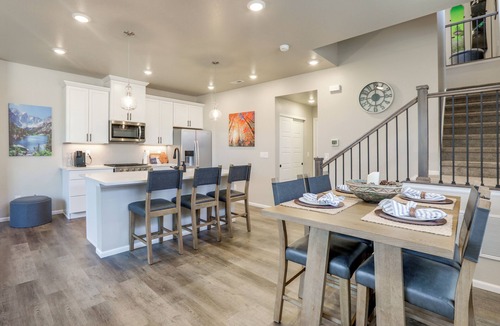 Alta Vista Area House | Creekside Retreat Near Olde Town Arvada