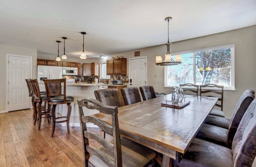 Central Colorado Springs House | Crestpoint Court! Multi-Level, Near UCCS & BBQ